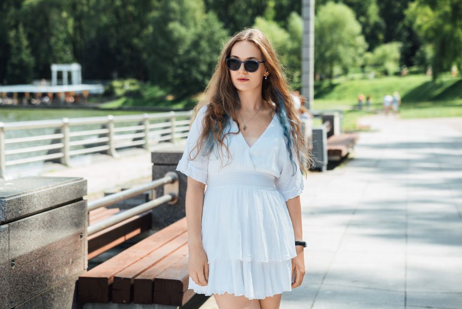 How Do I Wear Dresses Casually Without Looking Overdressed?