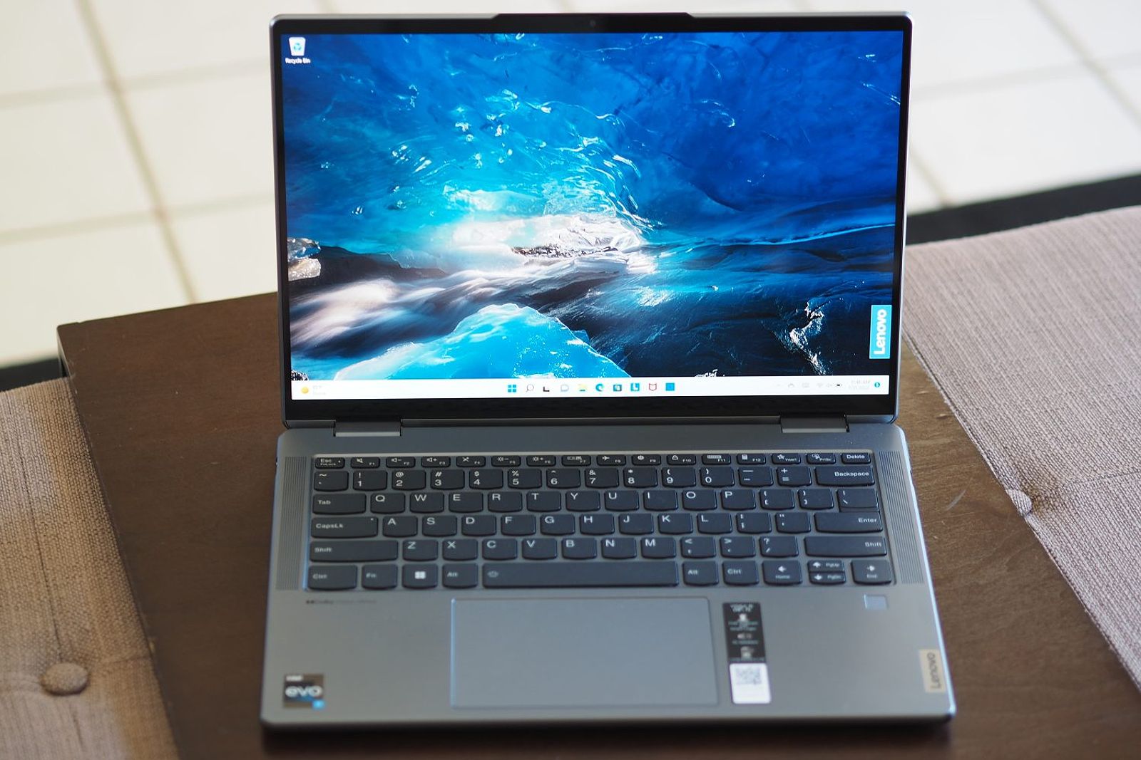 Lenovo Yoga 7i Gen 7 front view