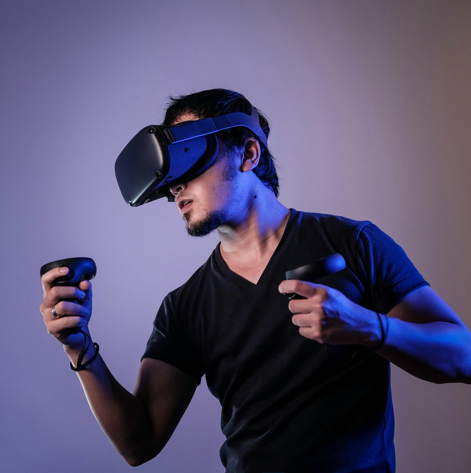 The Evolution of Virtual Reality Fitness Gaming: From Arcade Pods to Immersive Home Workouts