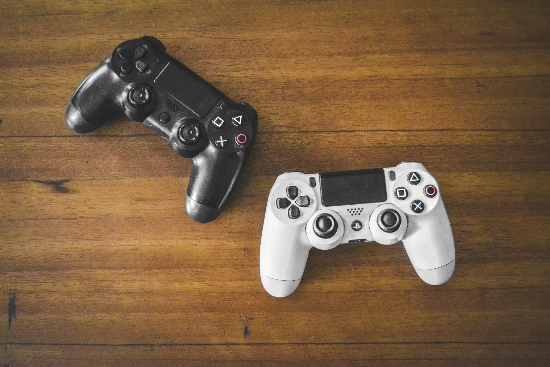 How User-Generated Content Has Transformed Gaming: From Mods to the Metaverse